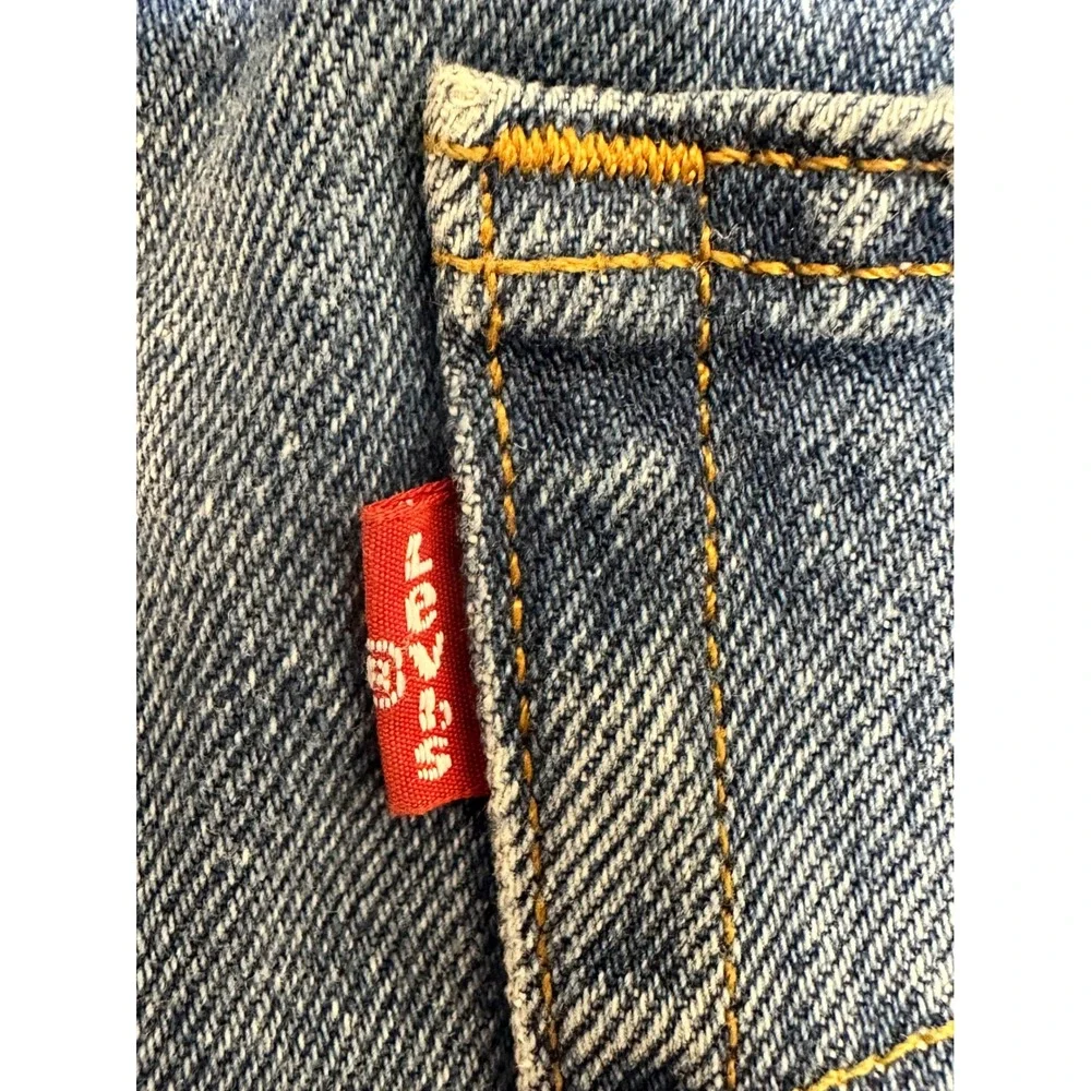 Levis 501 Original Distressed Denim Shorts Blue W33 56327-0459 NWT‎ Light Wash